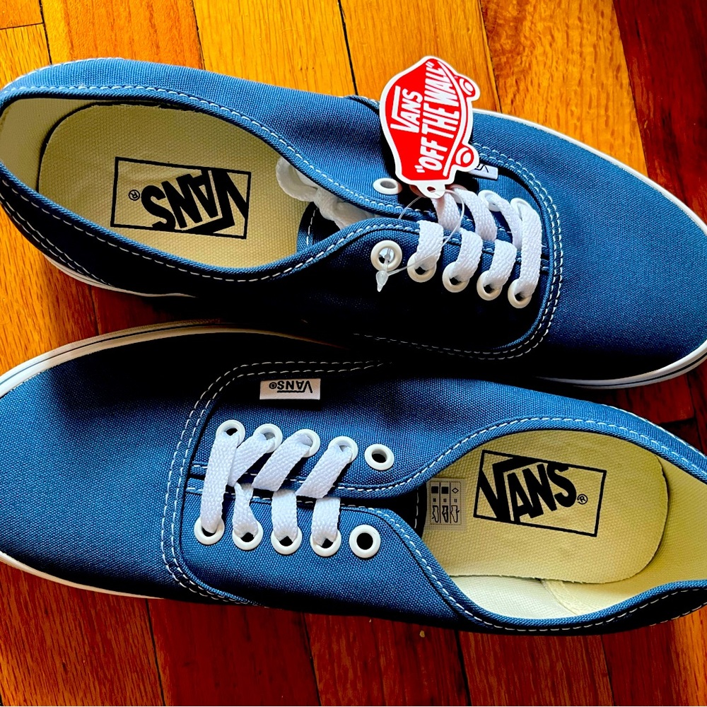 Women’s size 8 Vans Sneakers
